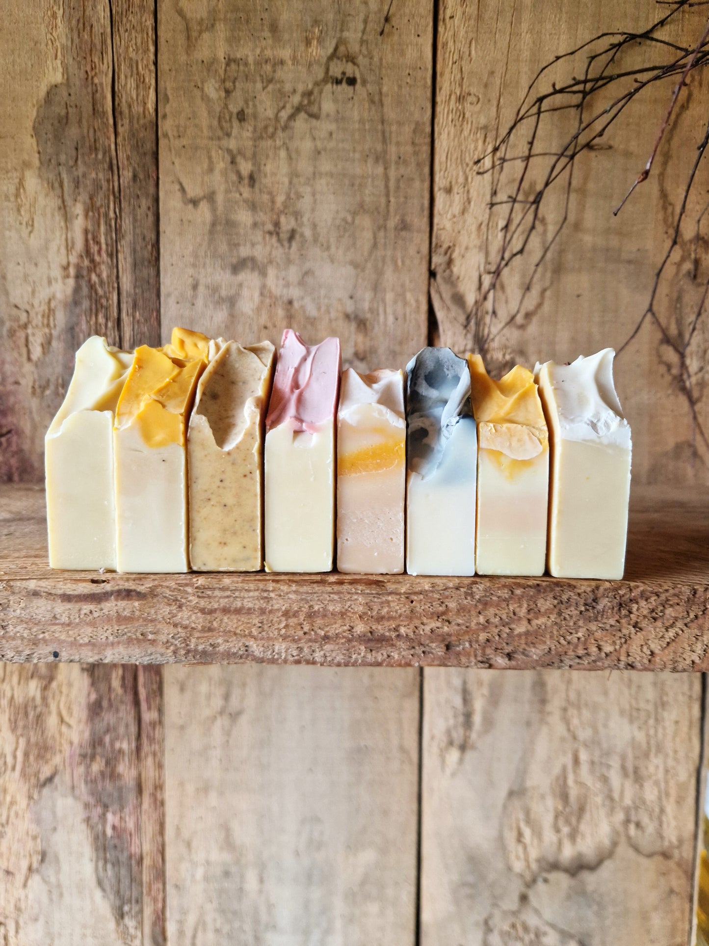 Savon au Miel, Poudre de Rhubarbe & Lavandin