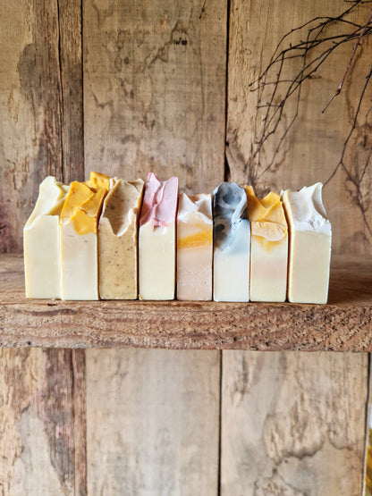 Savon au Miel, Poudre de Rhubarbe & Lavandin